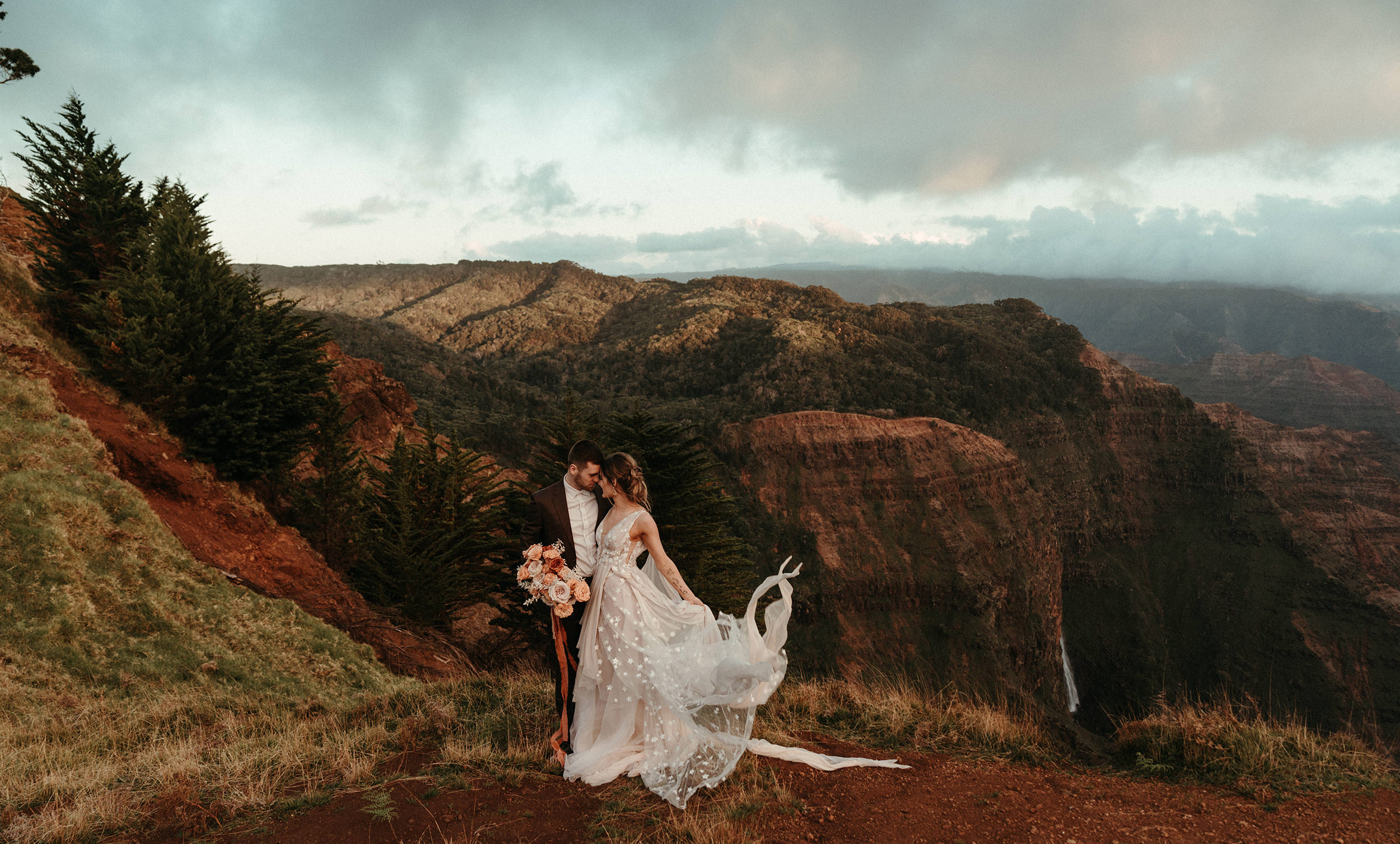 Kauai elopement photographer
