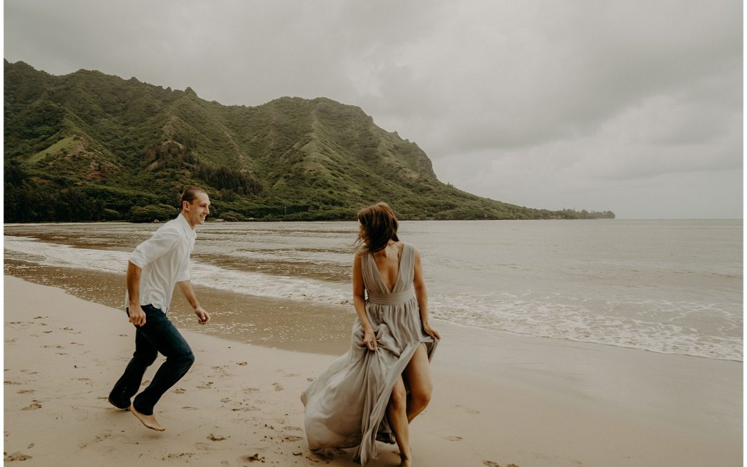 Hawaiian Engagement Session in Oahu | Taylor + Brandon