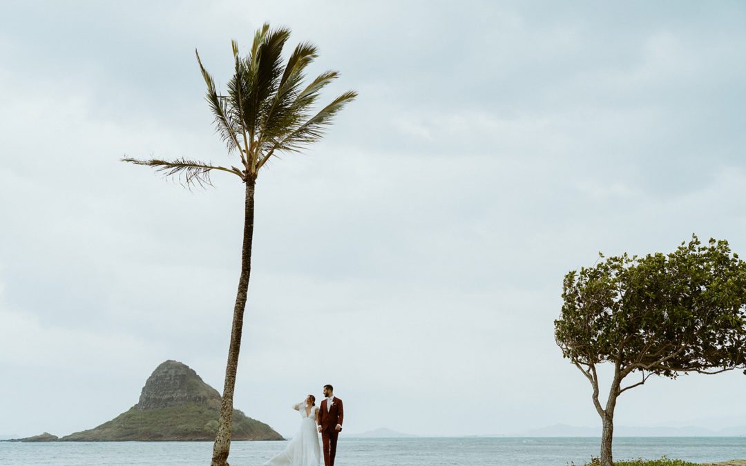 Oahu Charter Boat Elopement with a Mountain View Ceremony