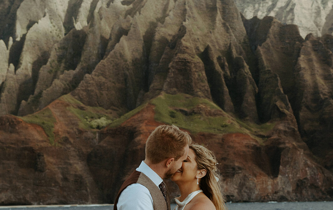 Na Pali Coast Elopement | A Kauai North Shore Beach Ceremony & Sunset Sailing Adventure