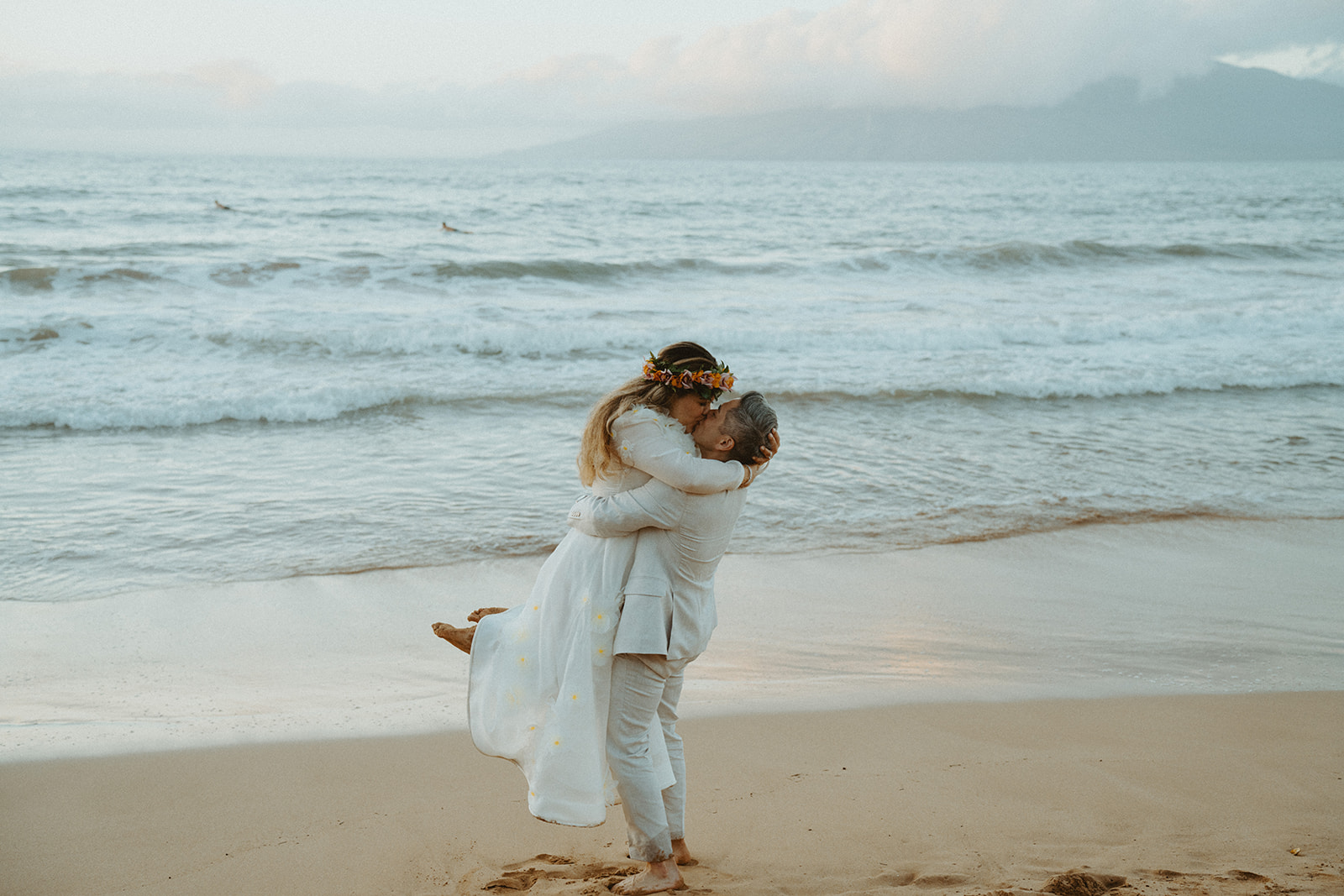 Maui vow renewal A beautiful photo of a couple on the beaches of Maui